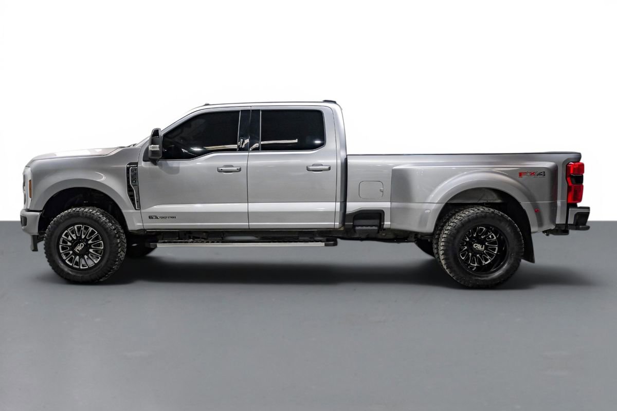Used 2024 Ford F350 Lariat AWD/4WD image 9
