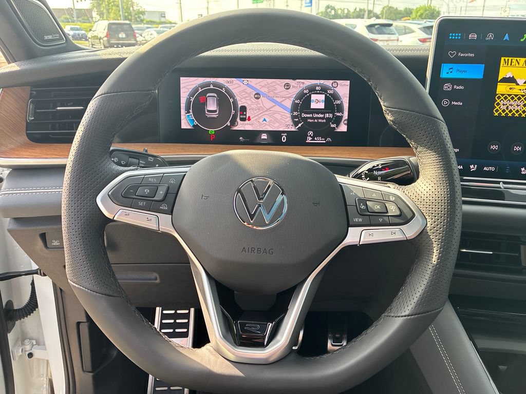 New 2026 Volkswagen Tiguan SEL R-Line AWD/4WD image 12