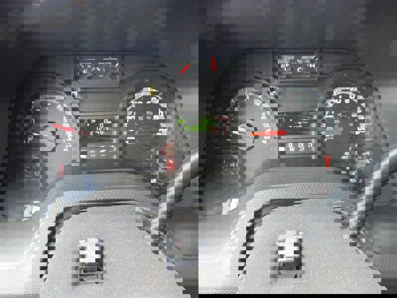 Used 2014 Ford E-350 and Econoline 350 Super Duty image 18