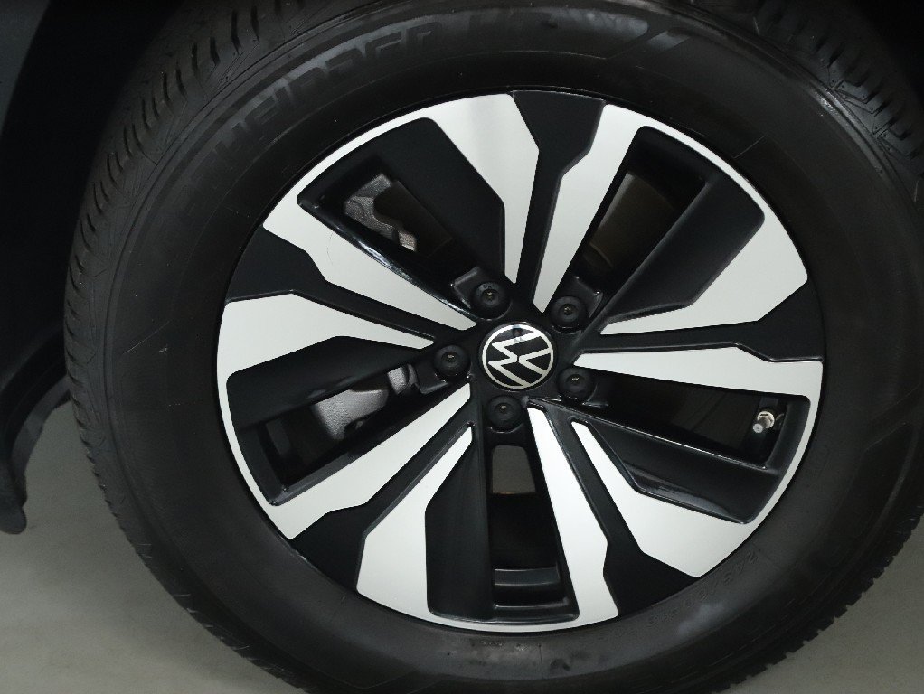 Used 2024 Volkswagen Atlas SE AWD/4WD image 38