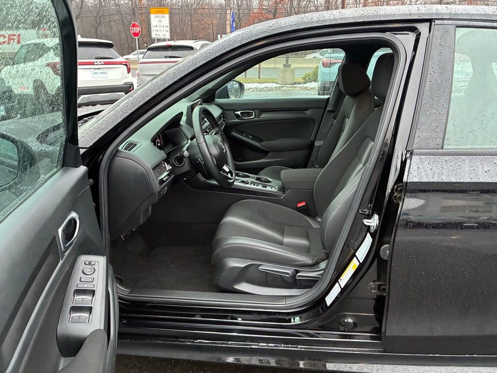 Used 2025 Honda Civic Sport image 21