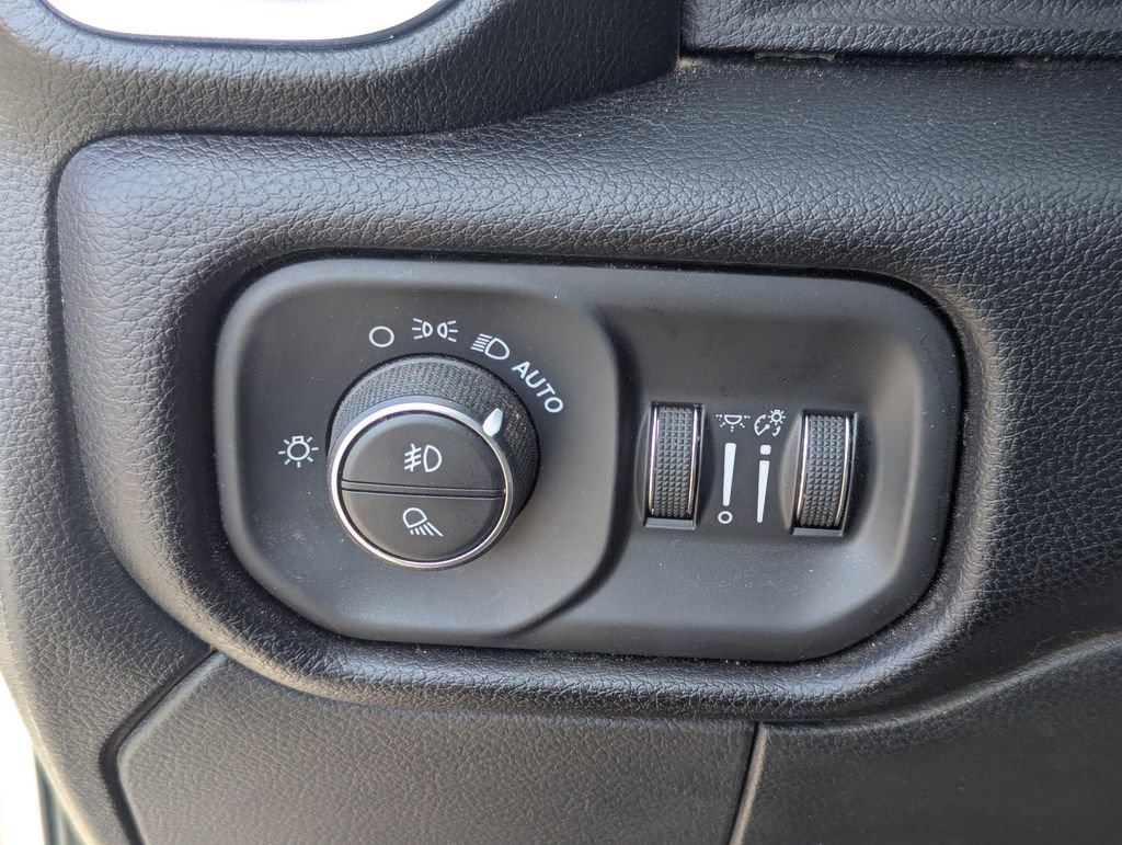 Used 2022 RAM 2500 Laramie AWD/4WD image 27