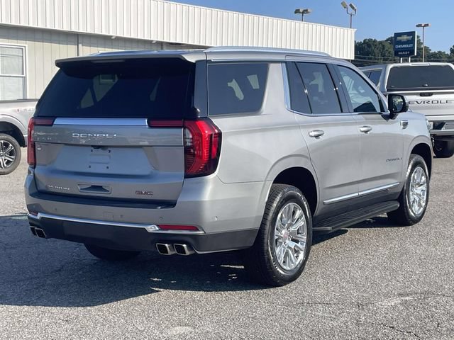 Used 2025 GMC Yukon Denali AWD/4WD image 3