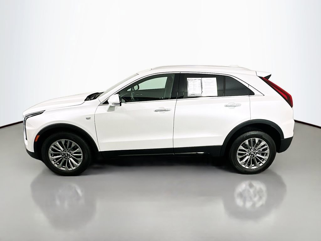 Used 2024 Cadillac XT4 Premium Luxury w/ Technology Package image 4