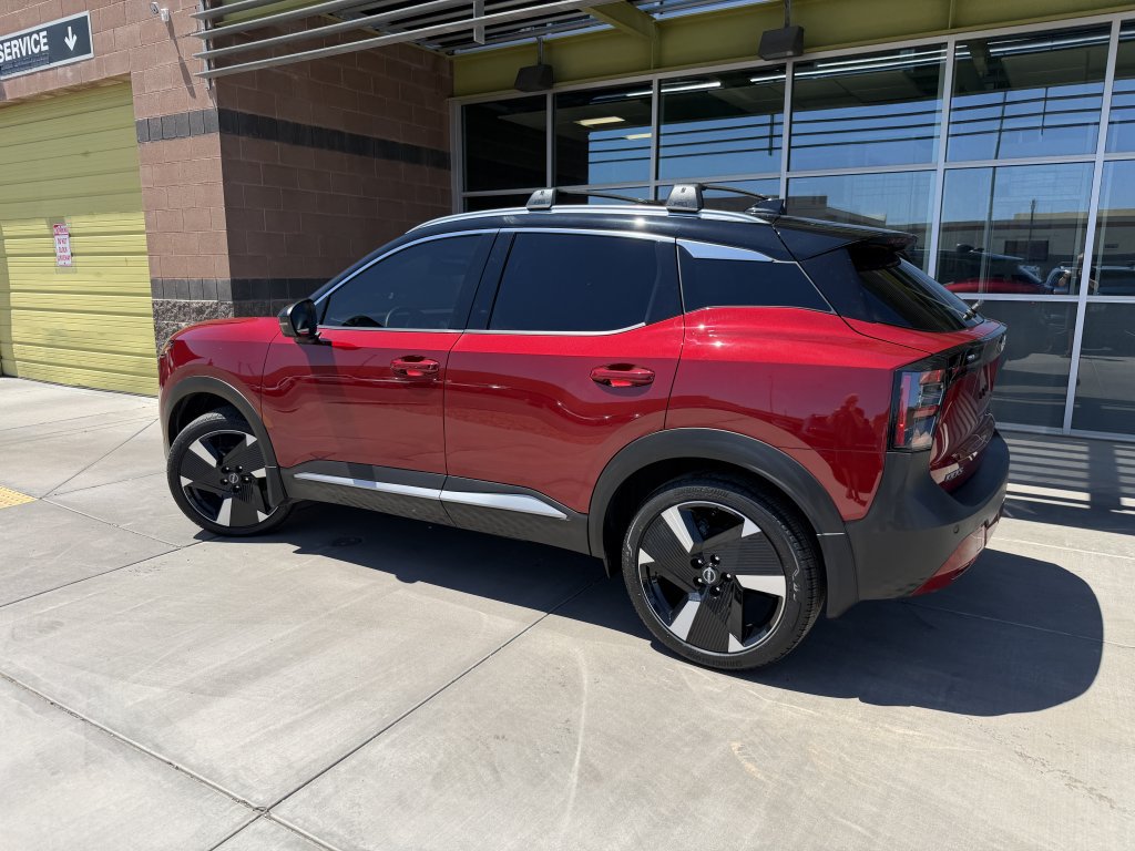 Used 2025 Nissan Kicks SR w/ SR Premium Package AWD/4WD image 5