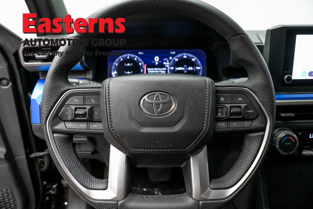 Used 2025 Toyota Tacoma TRD Off-Road AWD/4WD image 10