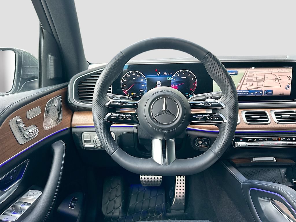 Certified 2026 Mercedes-Benz GLS 580 4MATIC image 24