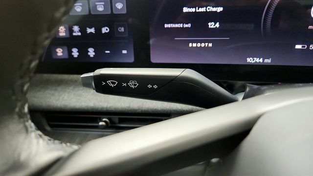 Used 2024 Lucid Air Touring AWD/4WD image 59