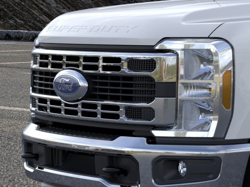 New 2025 Ford F350 XL w/ XL Chrome Package RWD image 17