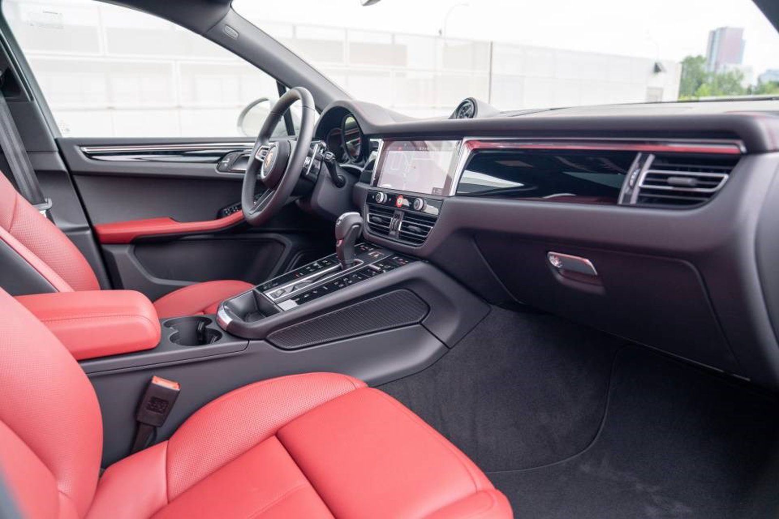 New 2026 Porsche Macan AWD/4WD image 26