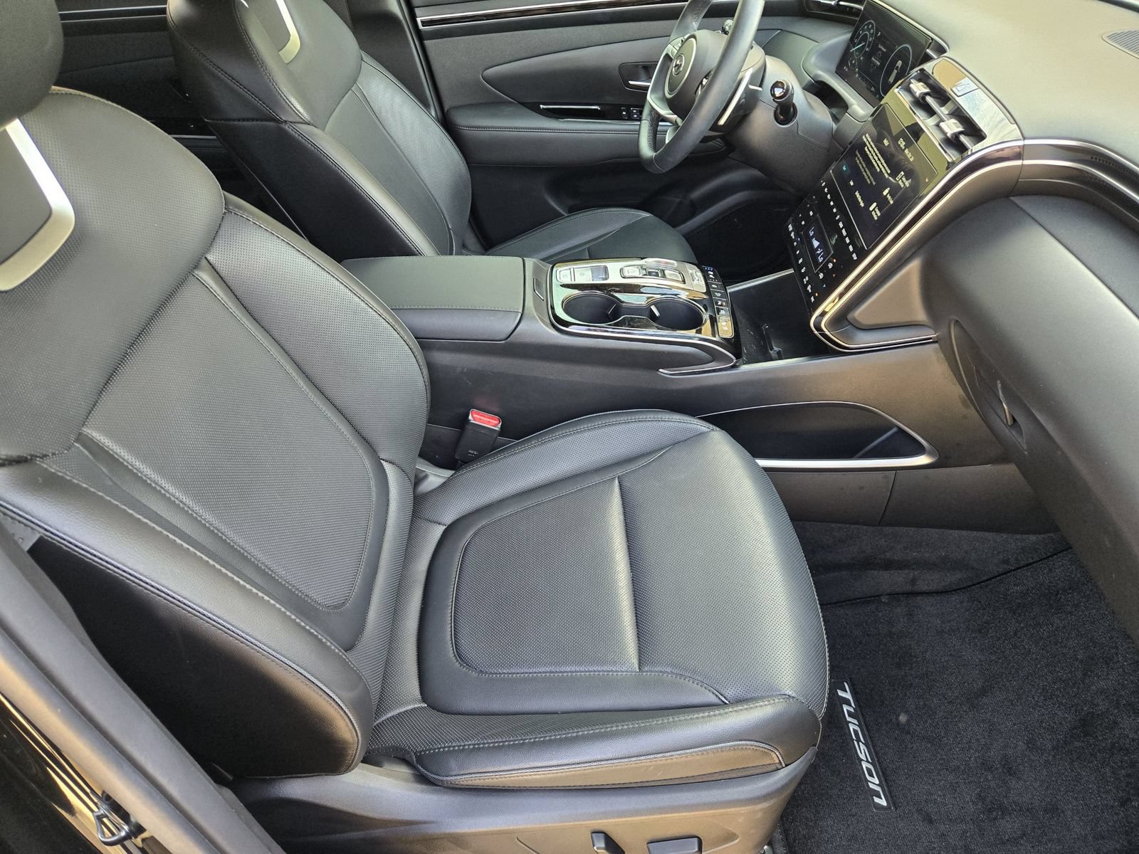 Used 2024 Hyundai Tucson Limited AWD/4WD image 14