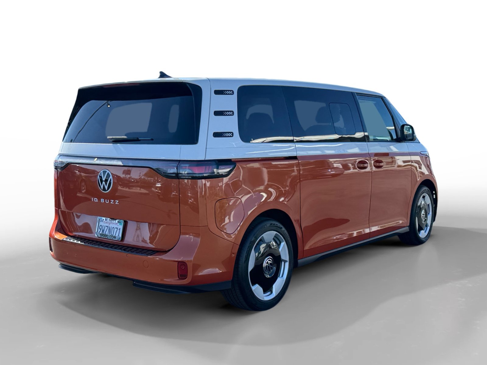Certified 2025 Volkswagen ID. Buzz Pro S Plus RWD image 5