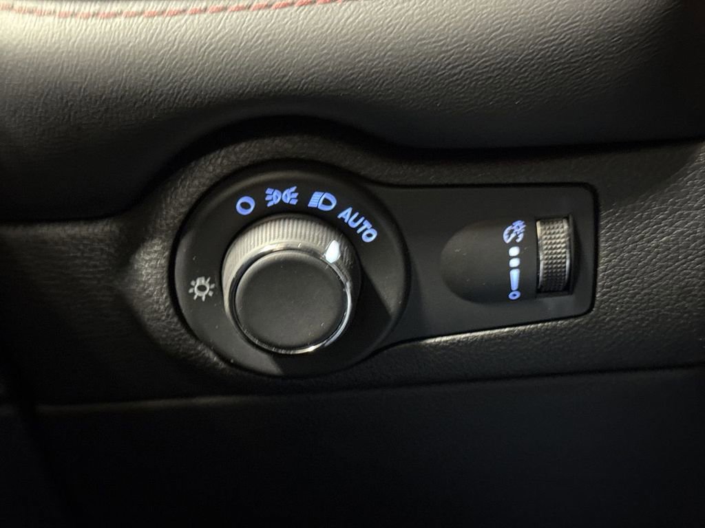 Used 2024 Dodge Durango GT AWD/4WD image 19