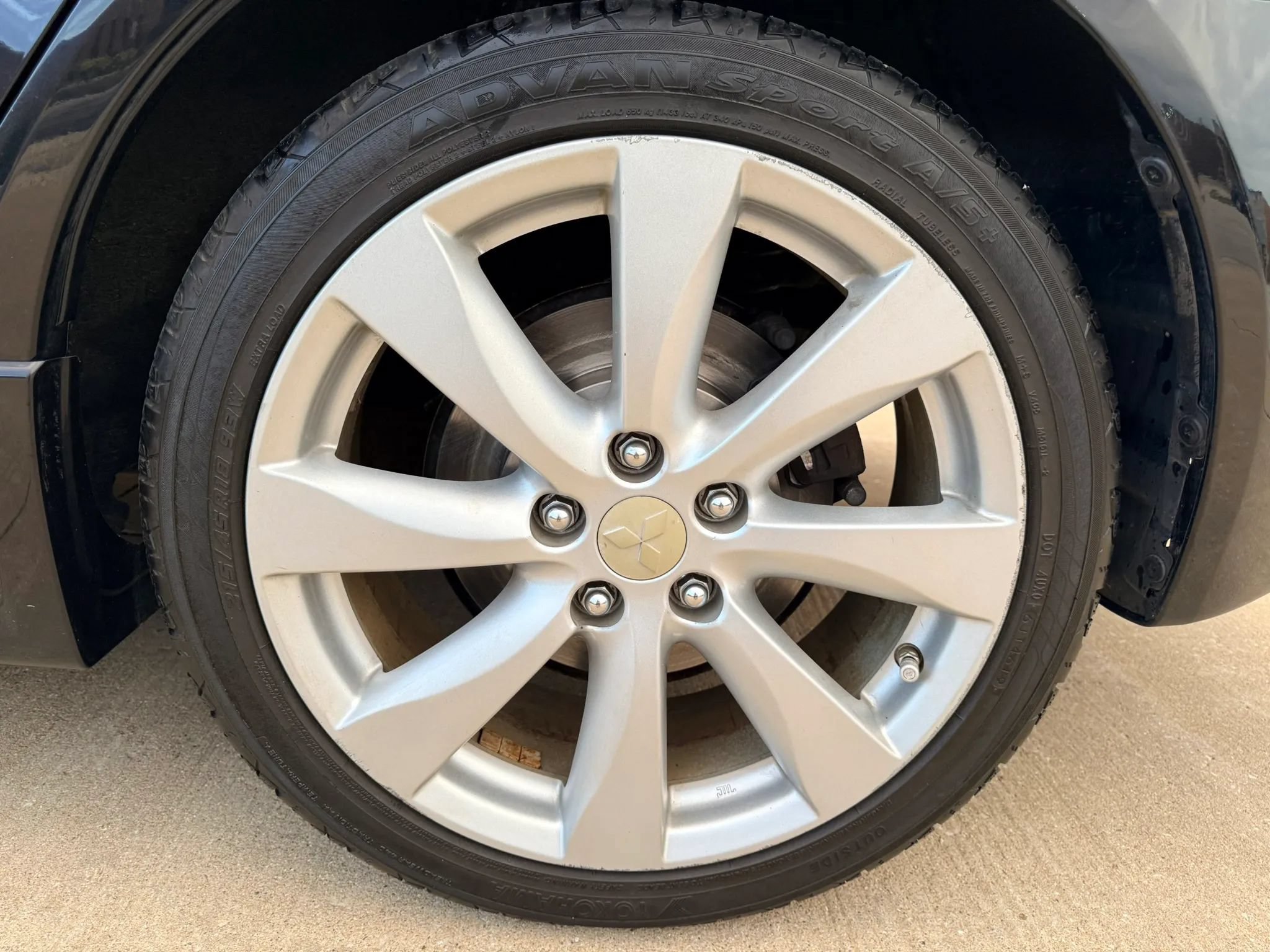 Used 2014 Mitsubishi Lancer Ralliart AWD/4WD image 27