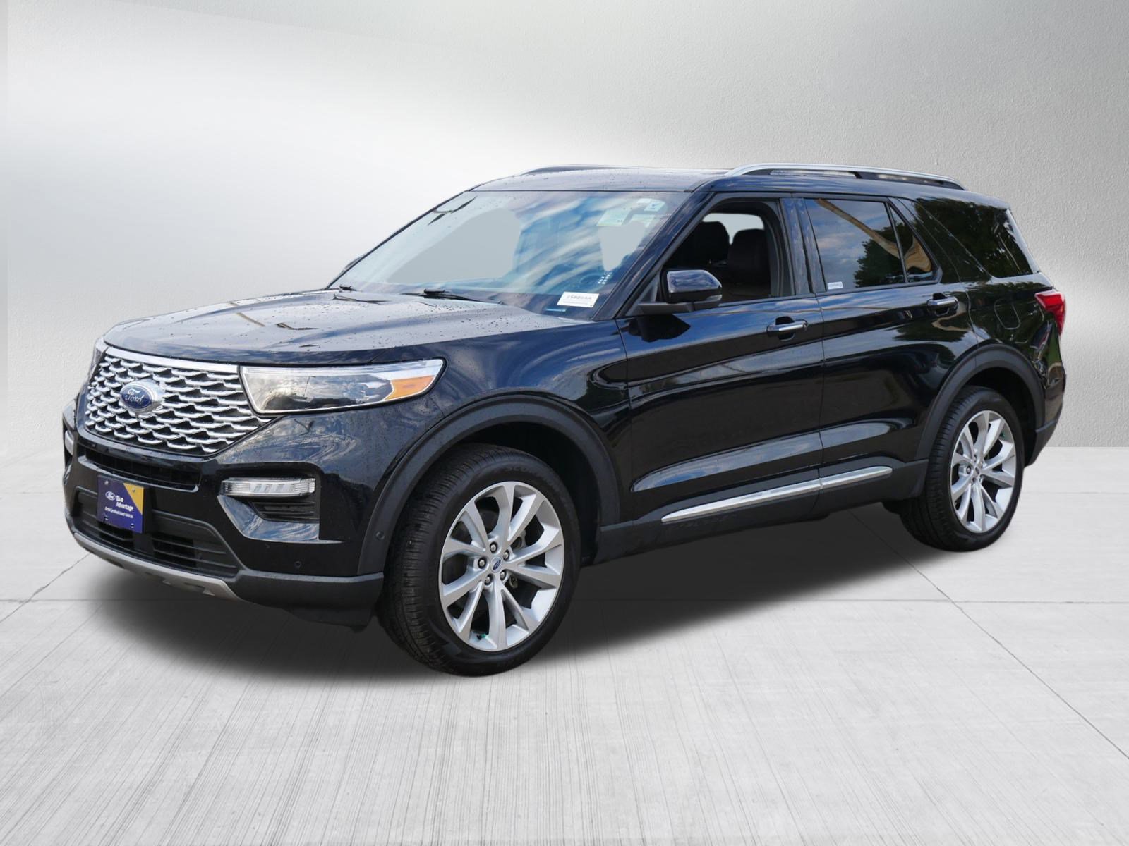 Certified 2022 Ford Explorer Platinum w/ Equipment Group 601A image 4