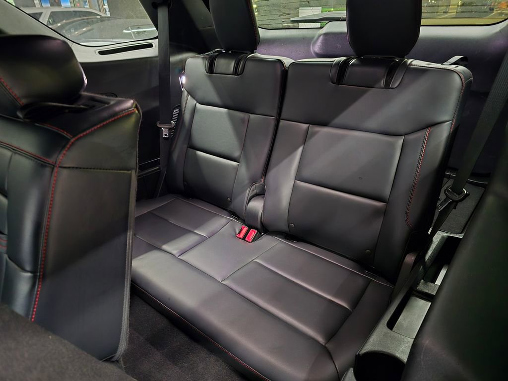 Used 2025 Ford Explorer ST-Line w/ ST-Line Street Pack image 30