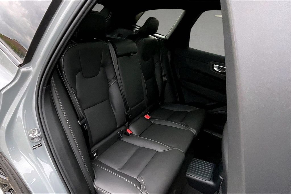 New 2026 Volvo XC60 T8 Ultra w/ Protection Package Premier AWD/4WD image 10