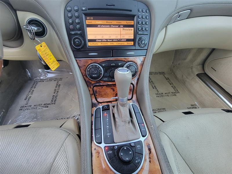 Used 2011 Mercedes-Benz SL 550 image 29