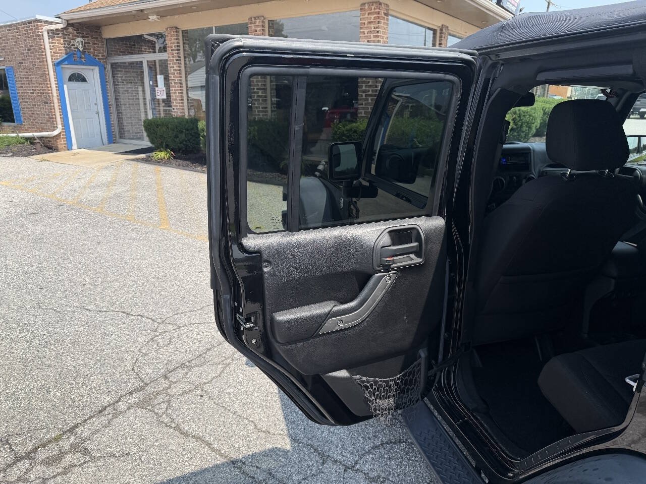 Used 2016 Jeep Wrangler Unlimited Sport w/ Quick Order Package 23S AWD/4WD image 18