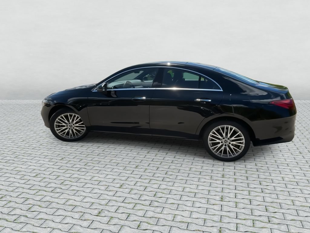Used 2025 Mercedes-Benz CLA 250 4MATIC image 5