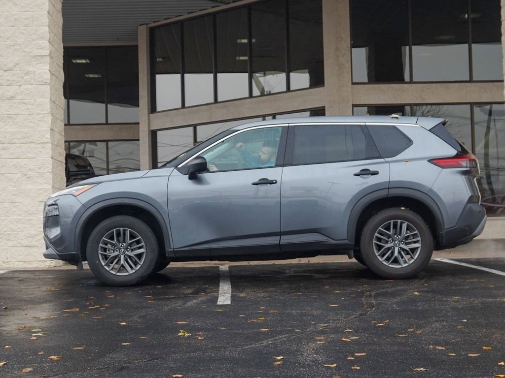 Used 2023 Nissan Rogue S image 8