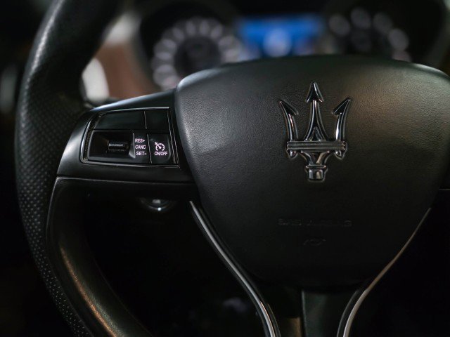 Used 2020 Maserati Ghibli S Q4 AWD/4WD image 19
