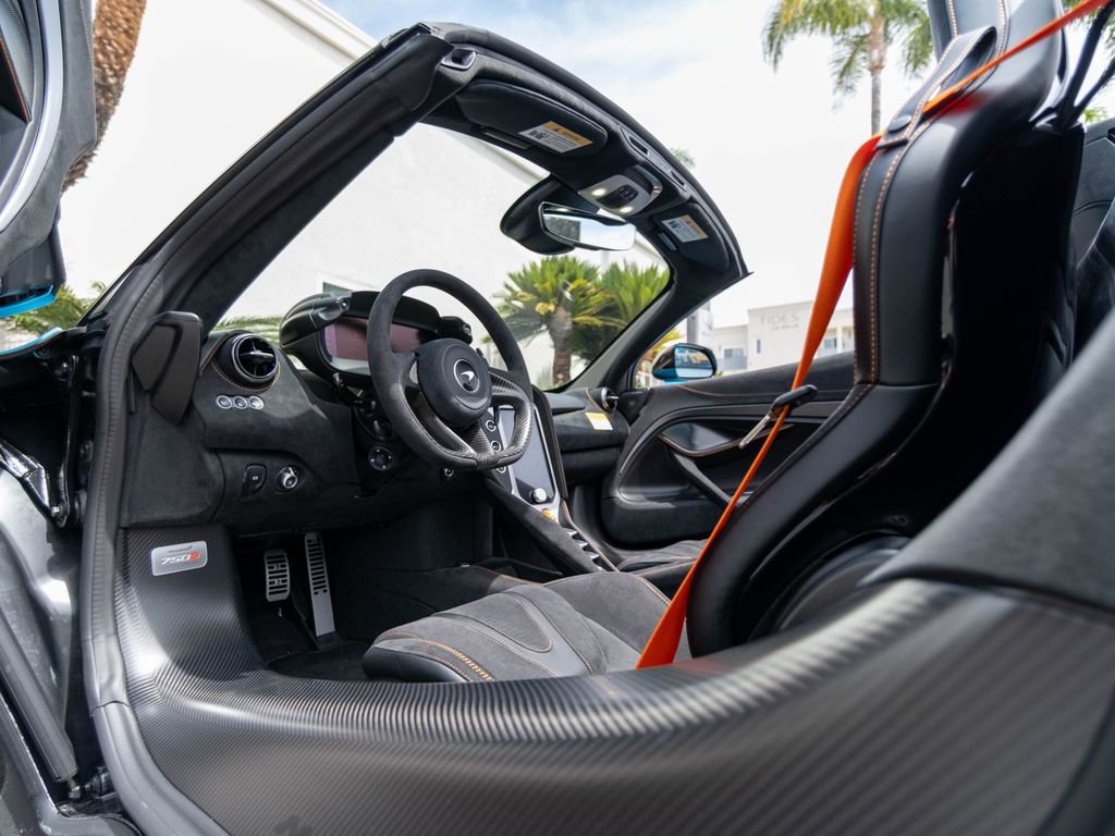 New 2026 McLaren 750S Spider RWD image 8