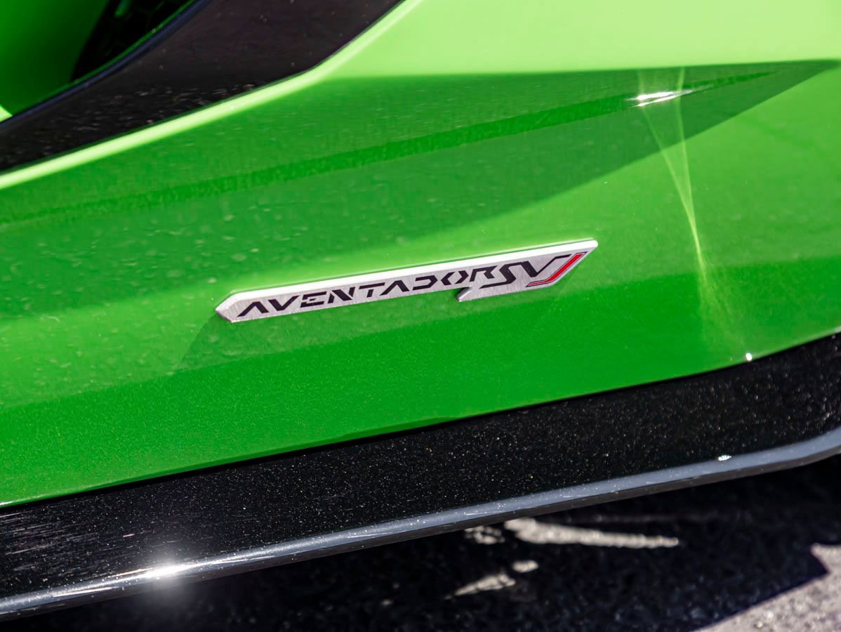 Used 2020 Lamborghini Aventador SVJ AWD/4WD image 13