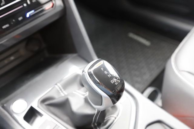 Used 2023 Volkswagen Tiguan SE image 28