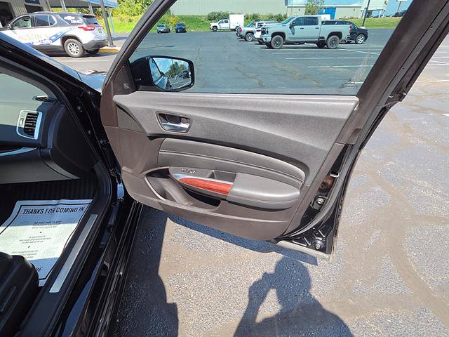 Used 2015 Acura TLX w/ Advance Package AWD/4WD image 9