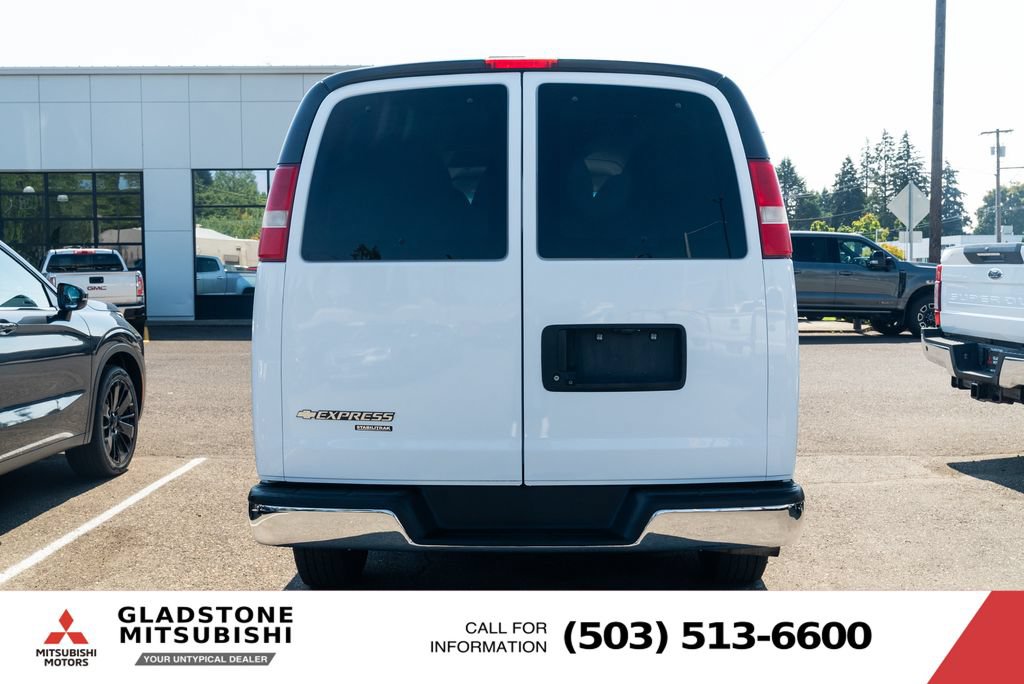 Used 2015 Chevrolet Express 2500 LT w/ LT Preferred Equipment Group RWD image 6