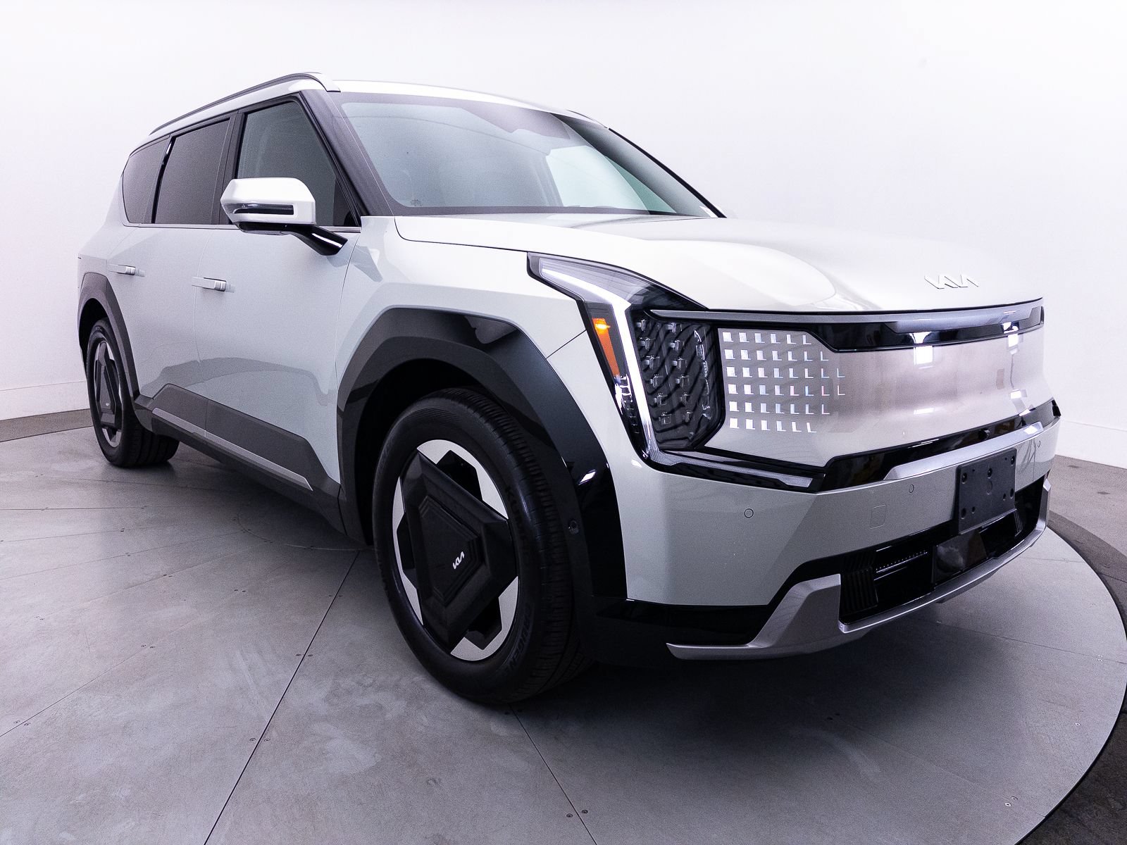 Certified 2024 Kia EV9 Land AWD/4WD image 13