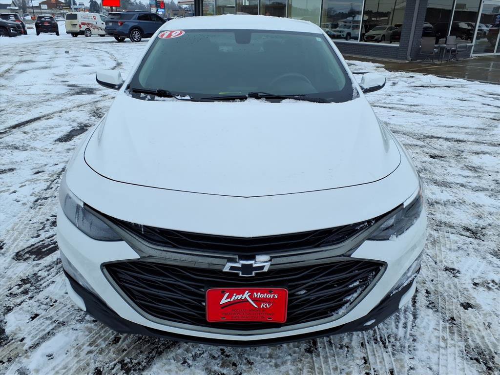 Used 2019 Chevrolet Malibu LT w/ Driver Confidence Package image 9