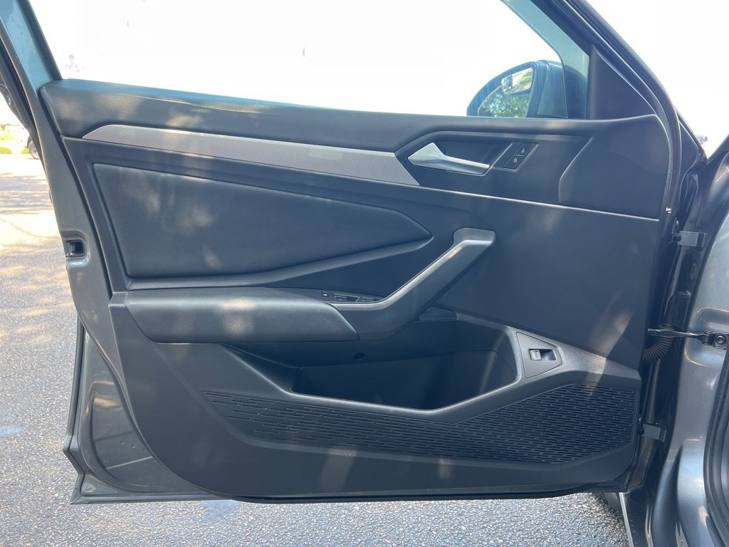 Used 2019 Volkswagen Jetta S image 18