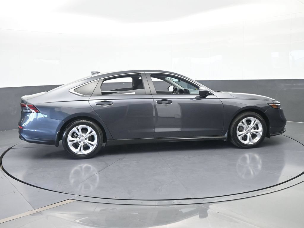 Used 2025 Honda Accord LX image 7