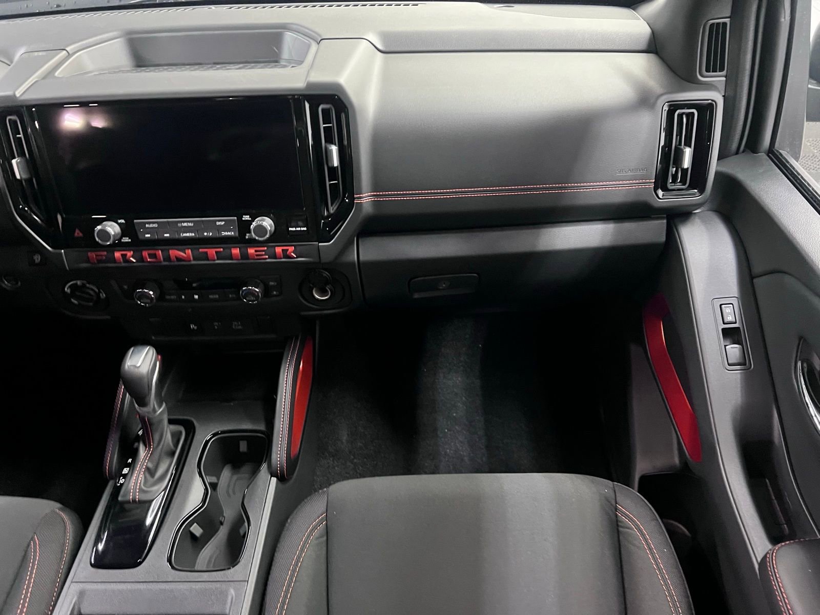 New 2025 Nissan Frontier PRO-4X image 13