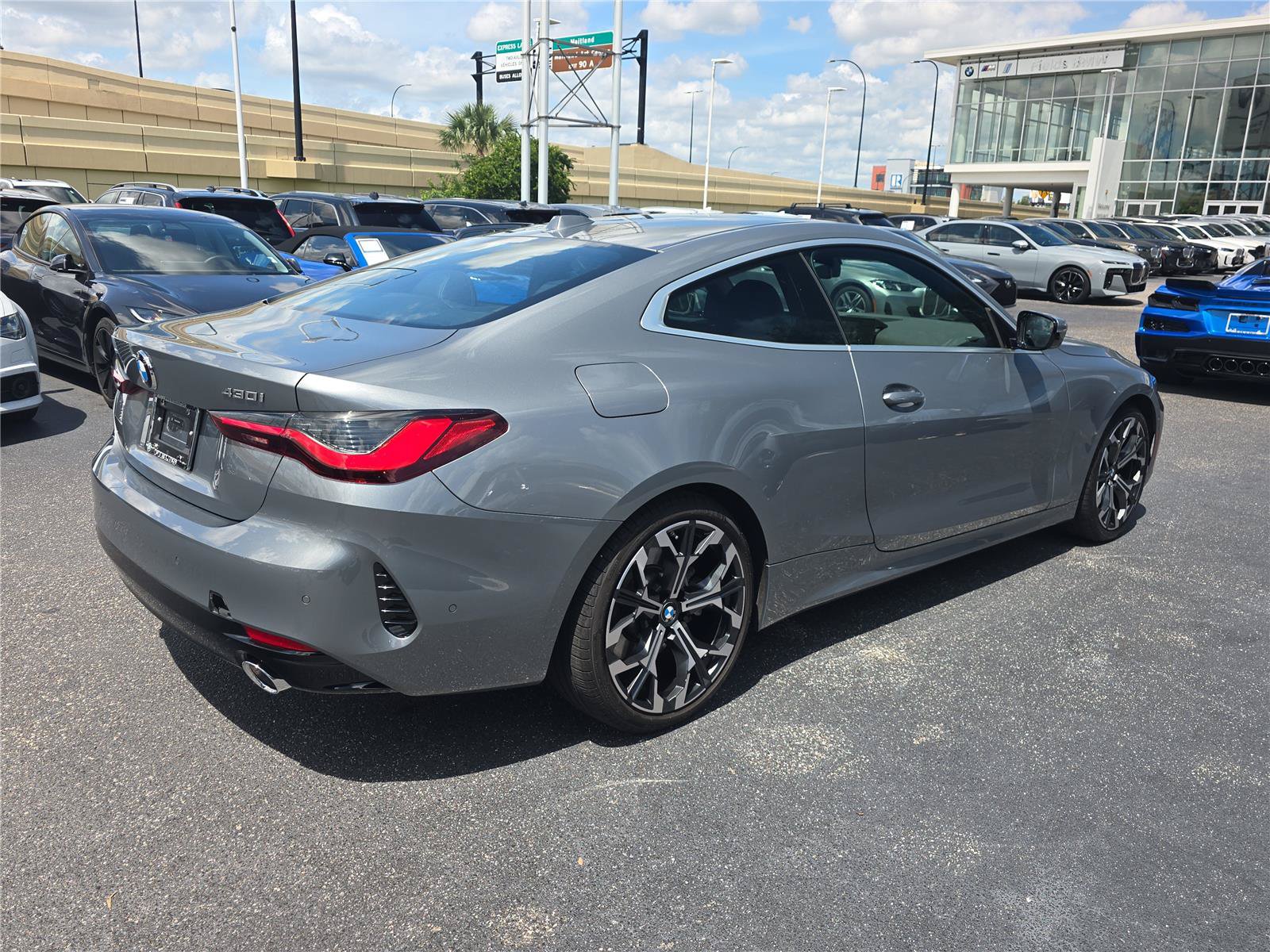 Used 2026 BMW 430i Coupe RWD image 3