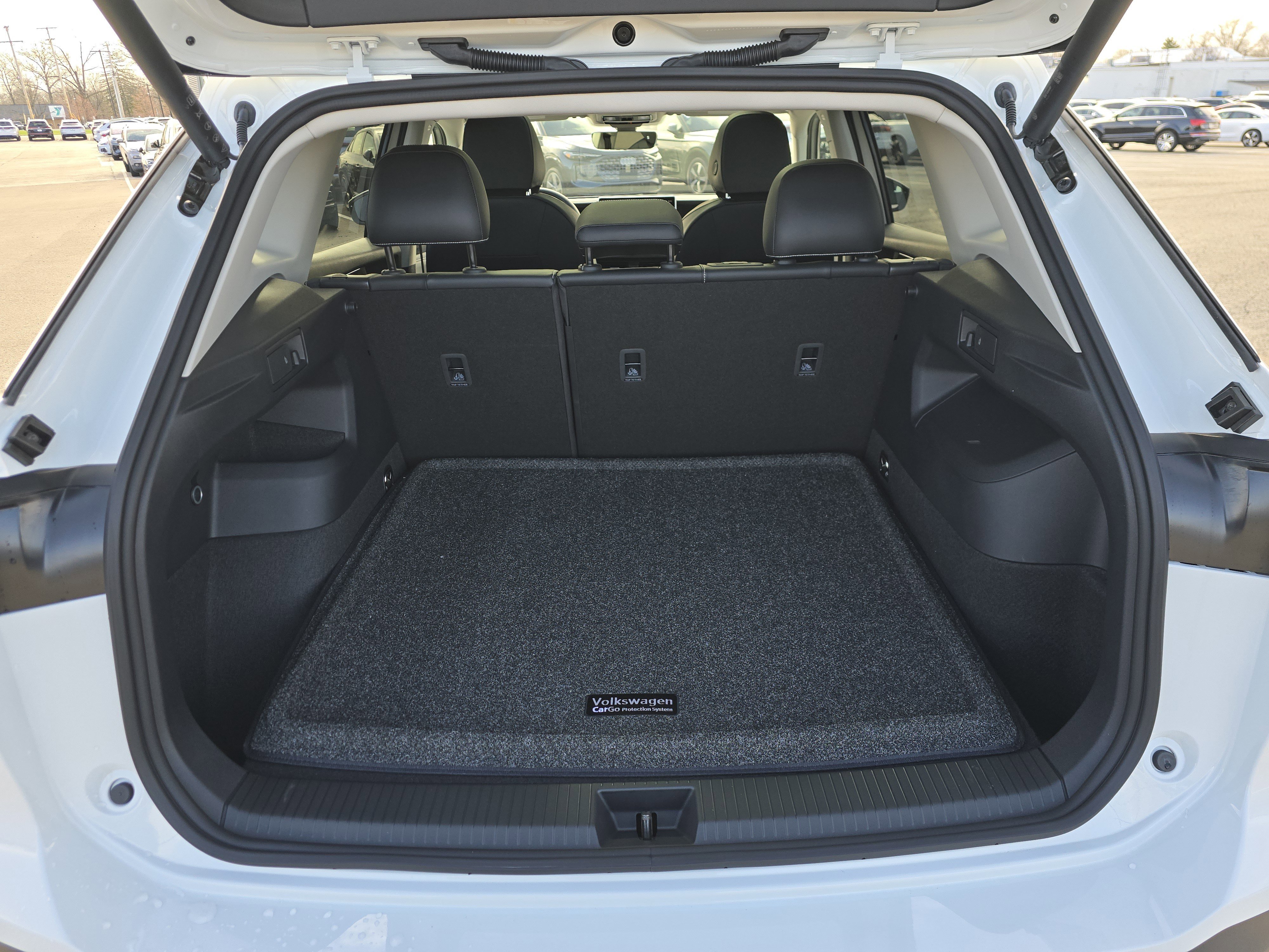 New 2026 Volkswagen Tiguan SE image 15