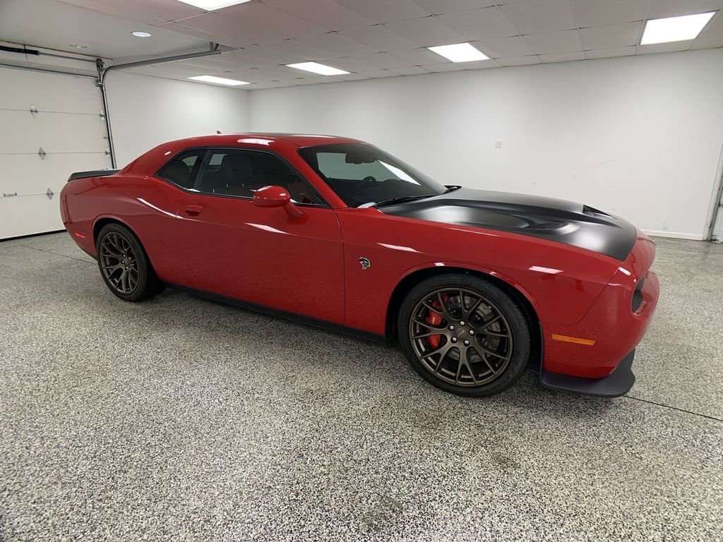 Used 2016 Dodge Challenger SRT Hellcat image 2
