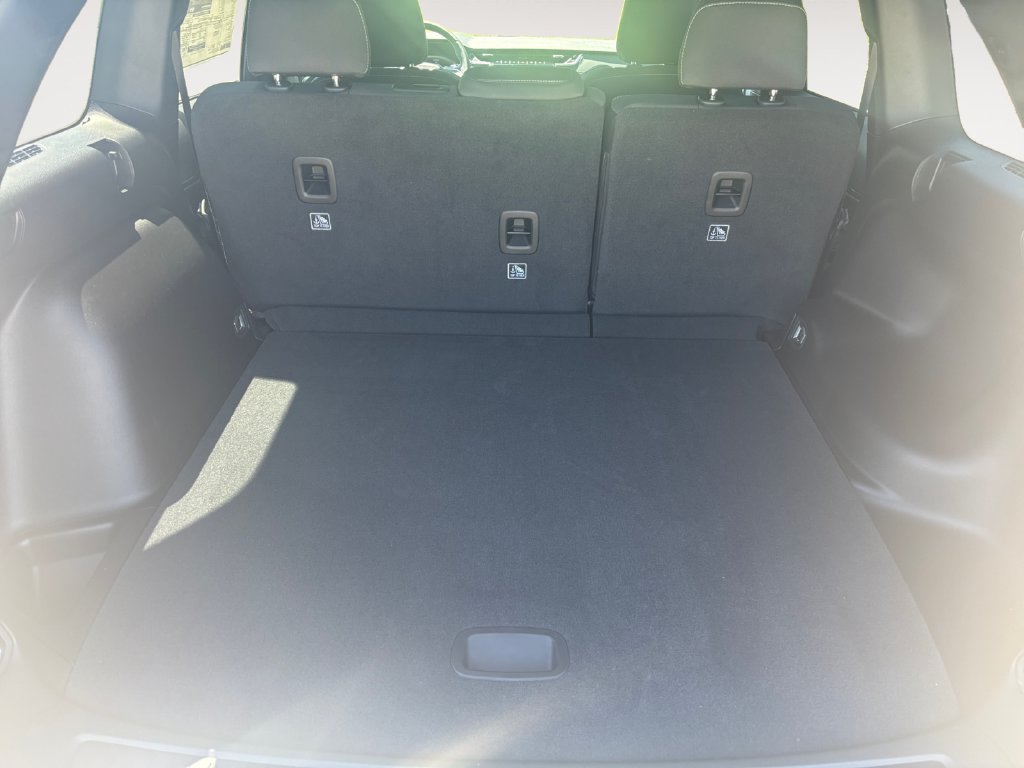 New 2025 Jeep Grand Cherokee Laredo X w/ Luxury Tech Group I AWD/4WD image 5