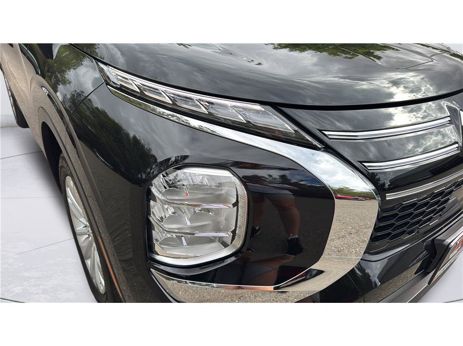 Used 2026 Mitsubishi Outlander ES FWD image 38