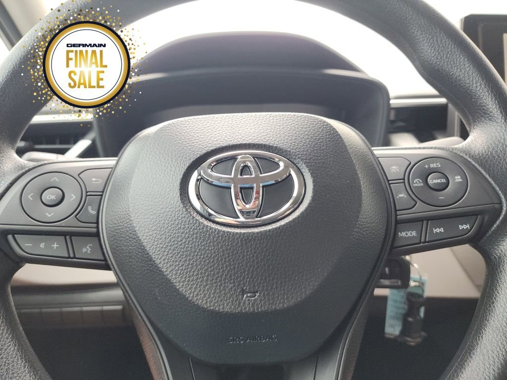 Used 2025 Toyota Corolla LE image 20