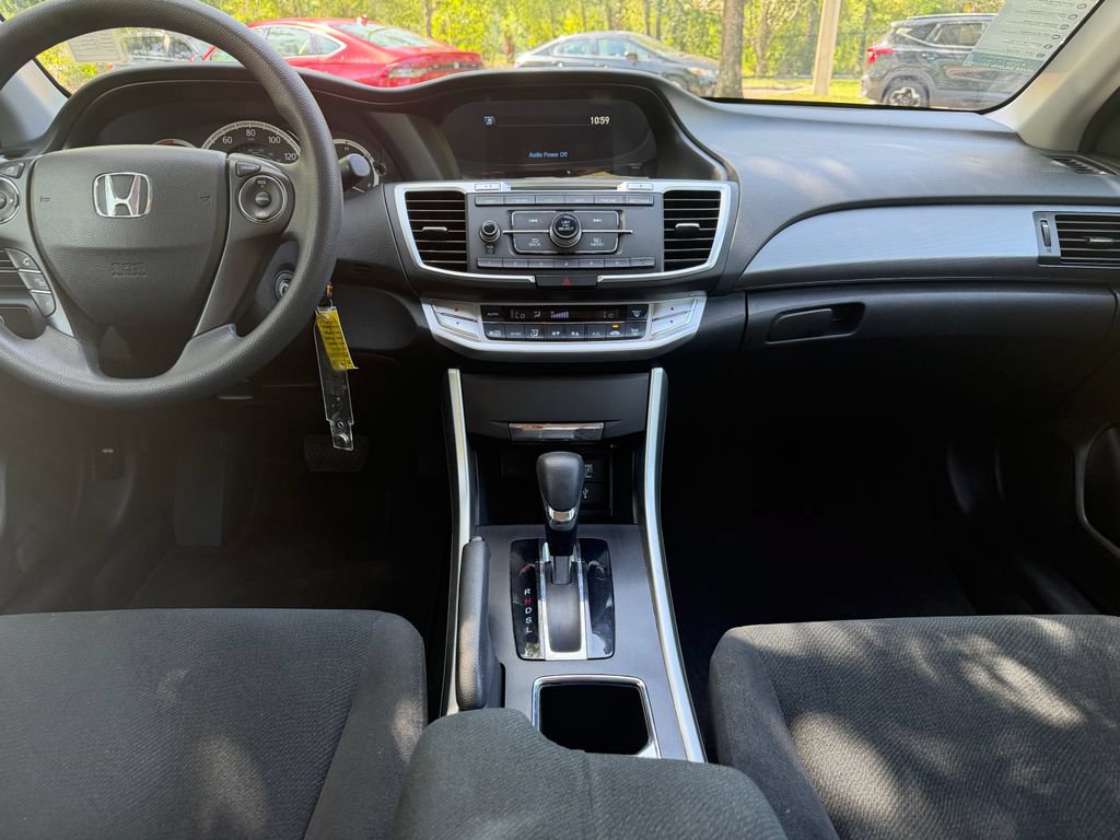 Used 2013 Honda Accord LX image 12