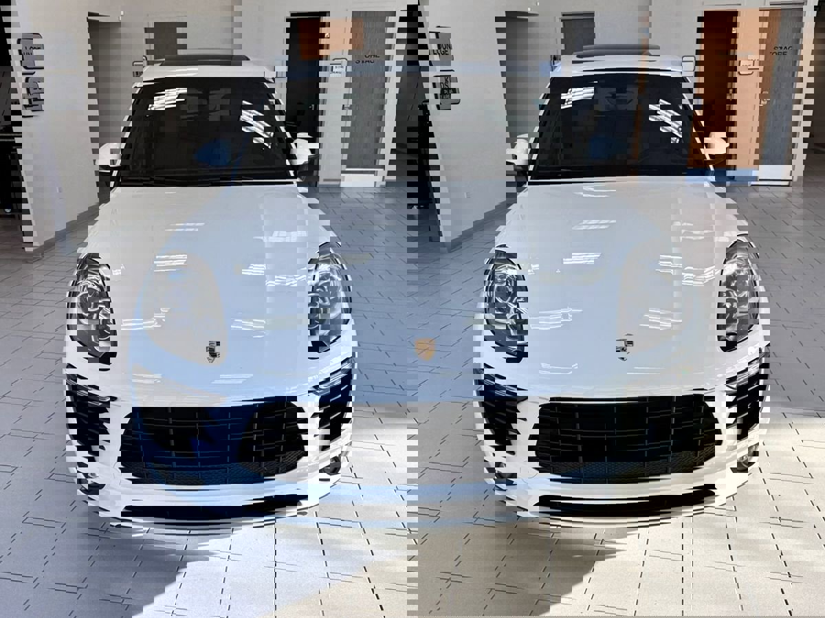 Used 2015 Porsche Macan S image 3