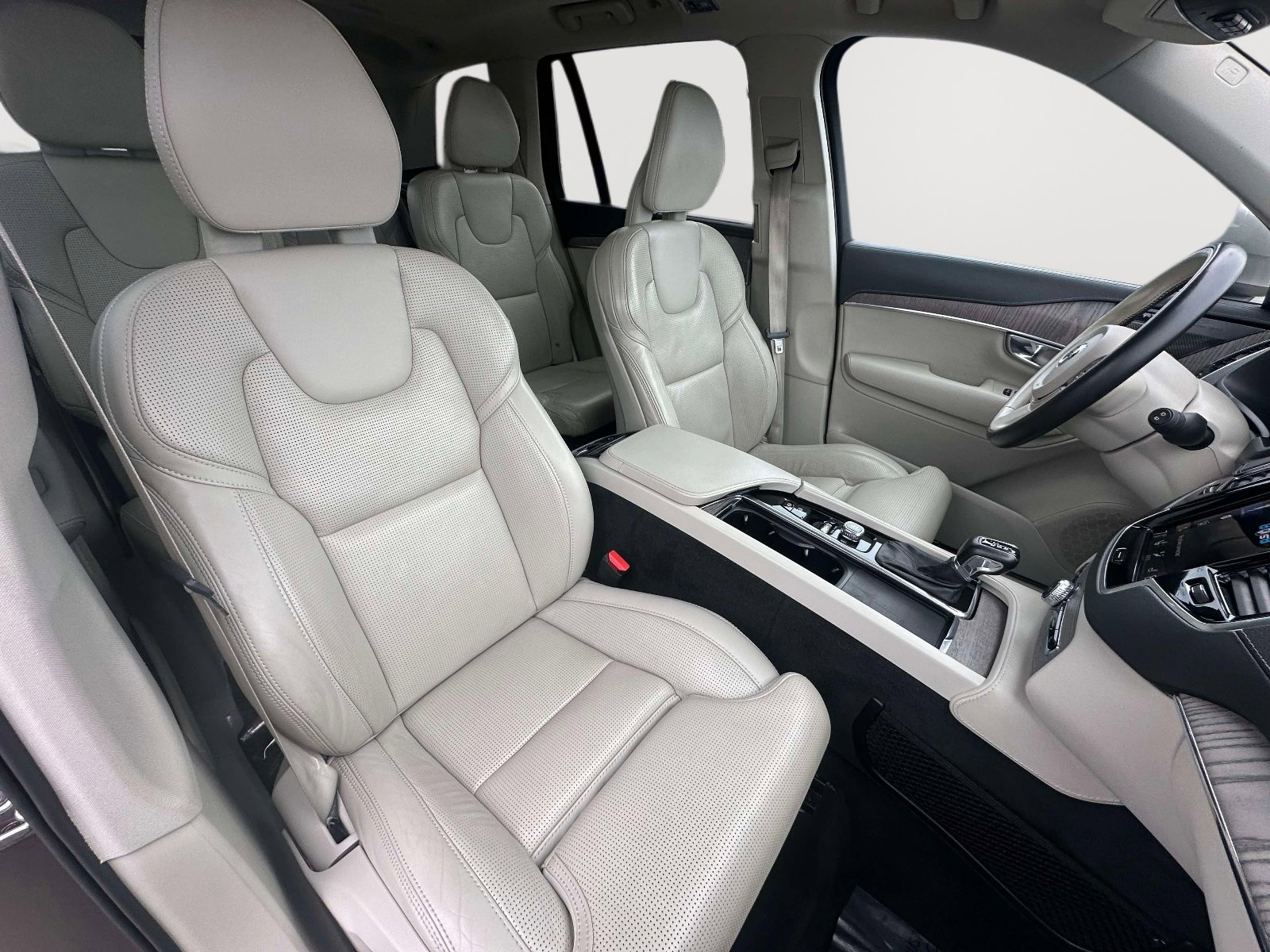 Used 2021 Volvo XC90 T6 Inscription w/ Climate Package image 29