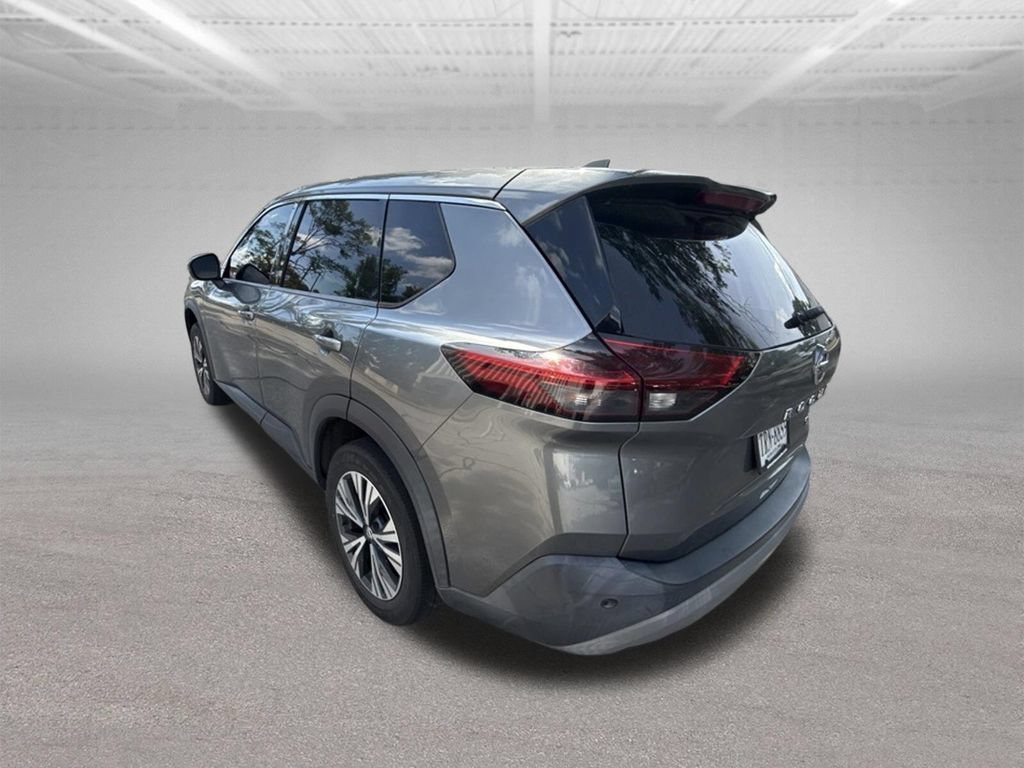 Used 2021 Nissan Rogue SV FWD image 4