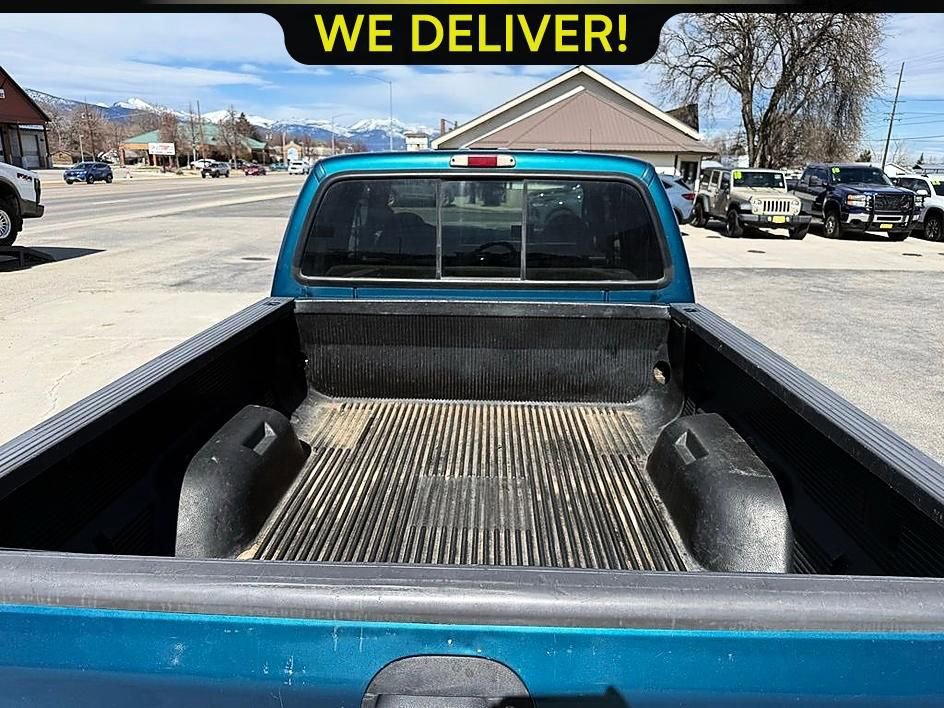 Used 2001 Ford F250 XLT AWD/4WD image 16