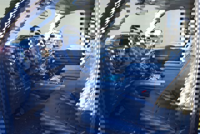 New 2026 Ford F350 Lariat w/ Lariat Premium Package image 7