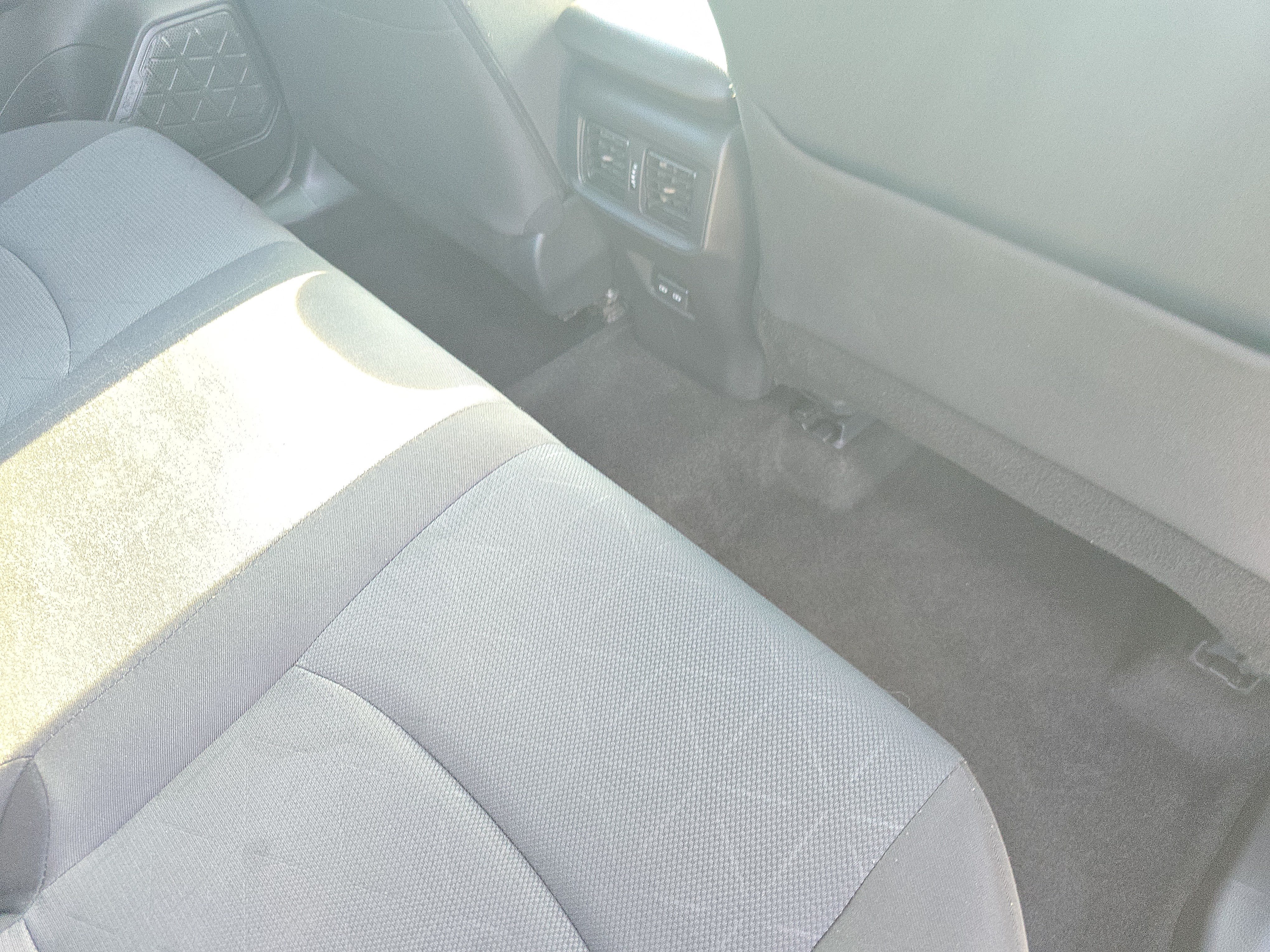Used 2025 Toyota RAV4 XLE FWD image 11