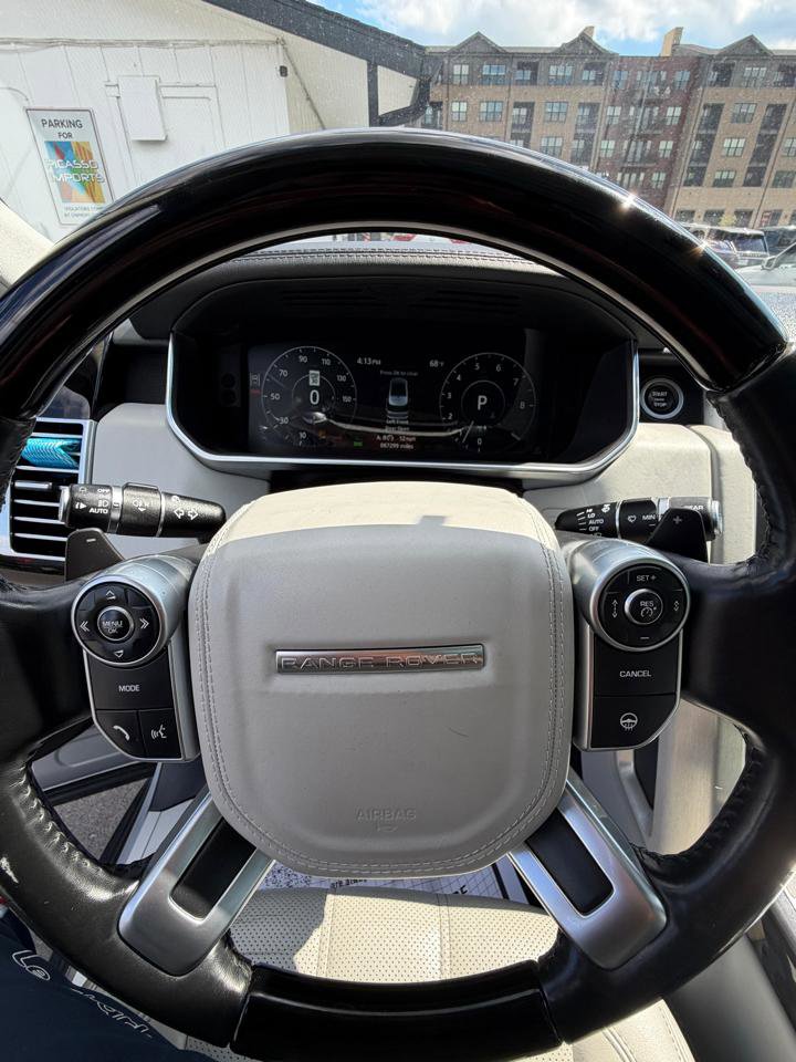Used 2017 Land Rover Range Rover HSE AWD/4WD image 22